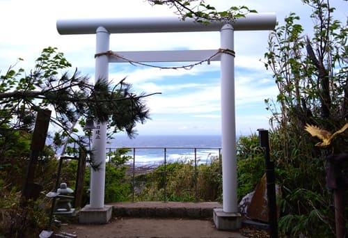 富士見鳥居正面の風景
