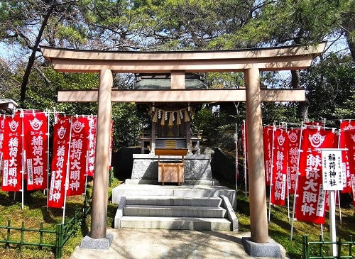 稲荷神社鳥居からの風景