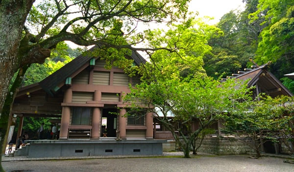 社殿横からの風景