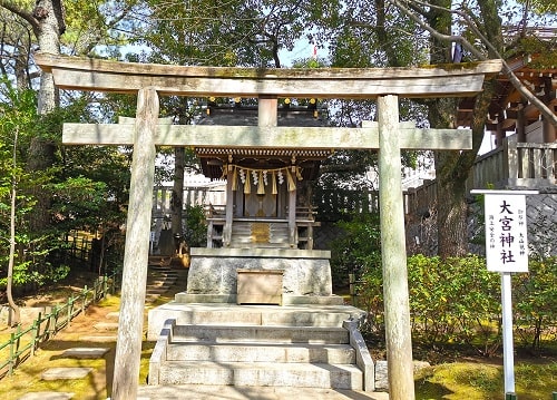 大宮神社鳥居からの風景