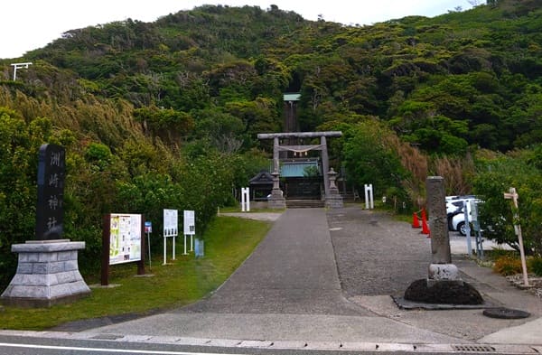 境内入り口正面の風景