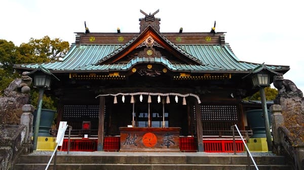 社殿正面の風景