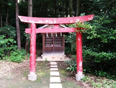 稲荷神社鳥居からの風景