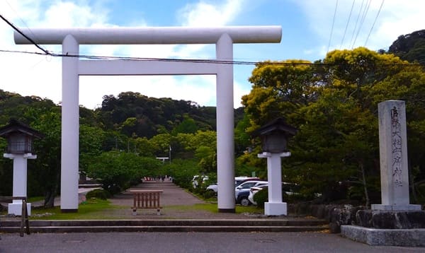 一の鳥居正面の風景