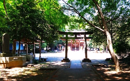 二の鳥居正面の風景